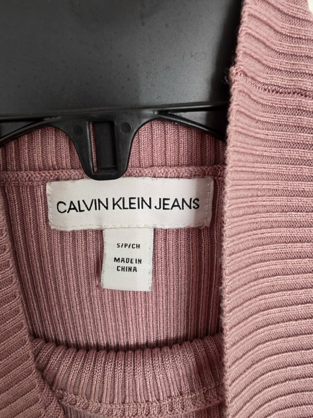 Calvin Klein Jeans Pink Ribbed Turtleneck Crop Sweater Size S - Picture 4 of 5